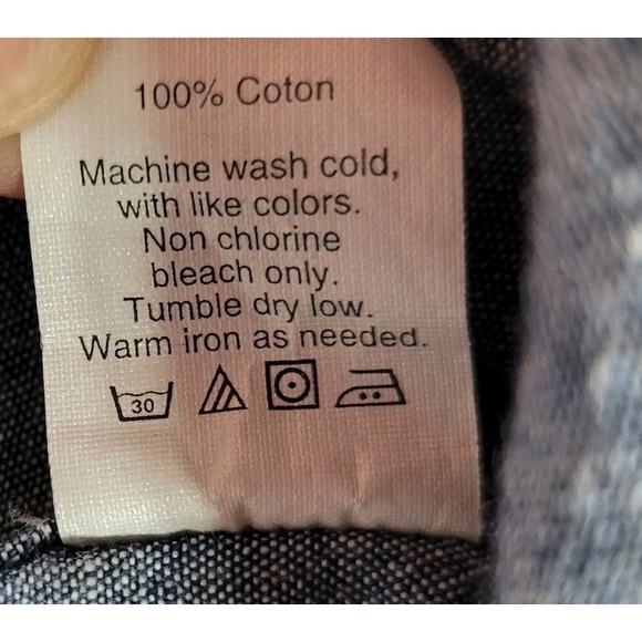 J.Crew Short Sleeve Chambray Button Up Shirt Womans Medium / Blue /Lightweight - Picture 6 of 7